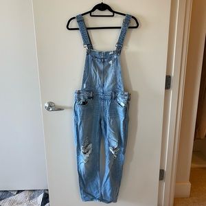 Paige distressed overalls - size 25